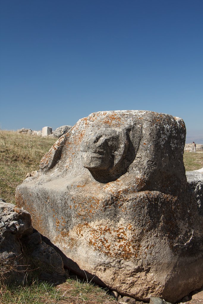 02-Stone with sculpture.jpg